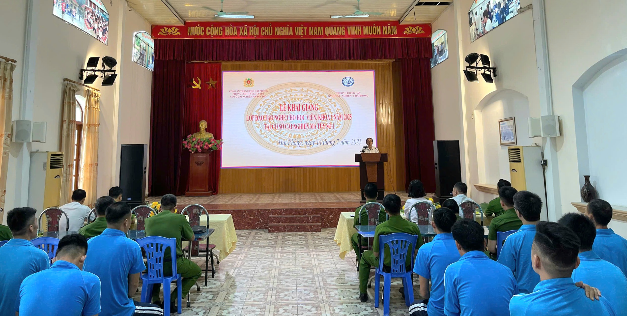 Cơ sở cai nghiện ma túy số 1 phối hợp tổ chức lớp học nghề cho học viên